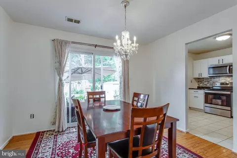 8446 Kitchener Dr, Springfield, VA 22153 photo 14