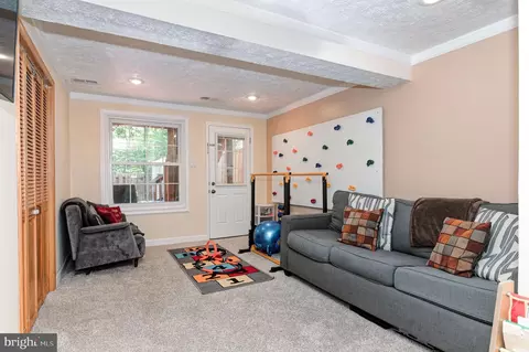8303 Windfall Rd, Springfield, VA 22153 photo 23