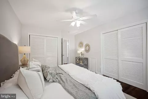 Bedroom - 6725 Baron Rd, Mclean, VA 22101 photo 3 of 6