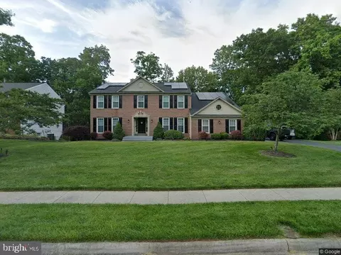 8619 Eagle Glen Ter, Fairfax Station, VA 22039