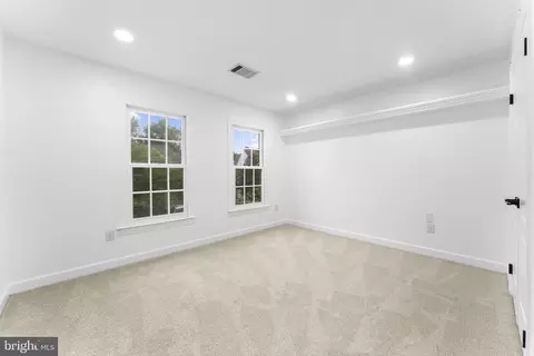 9808 Fox Rest Ln, Vienna, VA 22181 photo 18