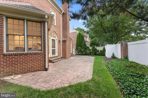 9808 Fox Rest Ln, Vienna, VA 22181 photo 27