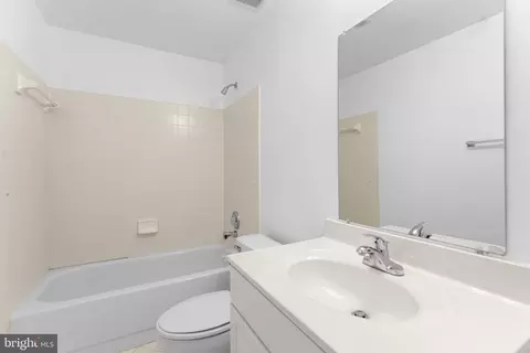 9808 Fox Rest Ln, Vienna, VA 22181 photo 26