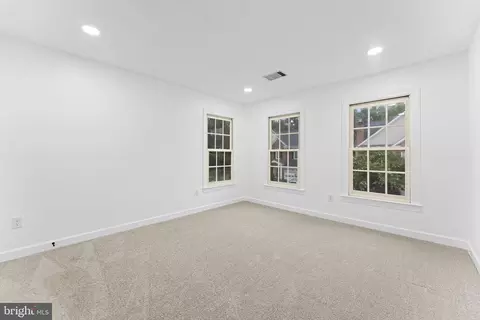 9808 Fox Rest Ln, Vienna, VA 22181 photo 20