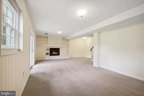 6819 Reynard Dr, Springfield, VA 22152 photo 24