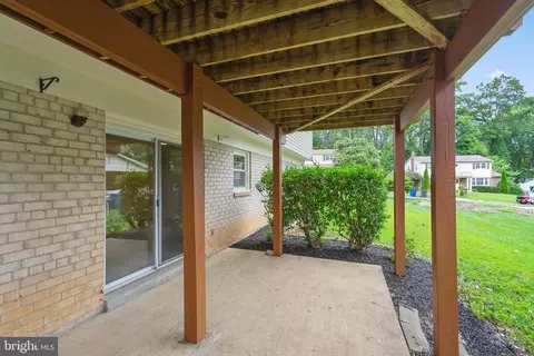 6819 Reynard Dr, Springfield, VA 22152 photo 37