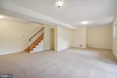 6819 Reynard Dr, Springfield, VA 22152 photo 23