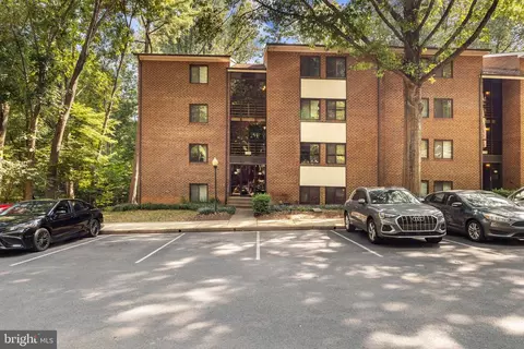 1558 Northgate Sq #1558-32B, Reston, VA 20190