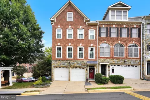 11456 Log Ridge Dr, Fairfax, VA 22030