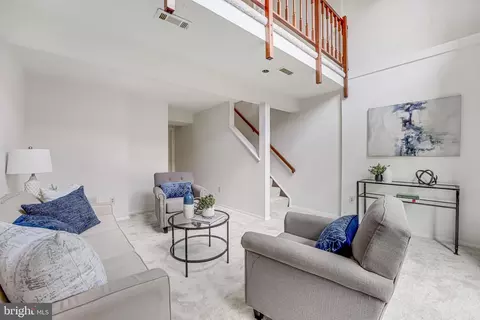 1603 Purple Sage Dr, Reston, VA 20194