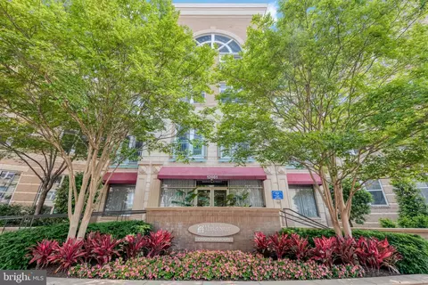 12001 Market St #175, Reston, VA 20190
