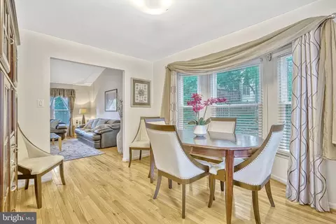 Dining - 7596 Seabrook Ln, Springfield, VA 22153 photo 3 of 3