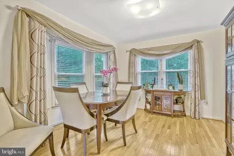 Dining - 7596 Seabrook Ln, Springfield, VA 22153 photo 2 of 3