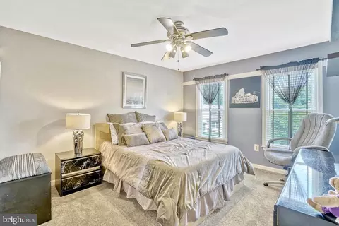 Bedroom - 7596 Seabrook Ln, Springfield, VA 22153 photo 8 of 15