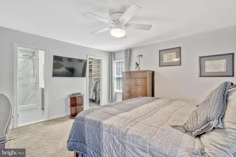 Bedroom - 7596 Seabrook Ln, Springfield, VA 22153 photo 4 of 15