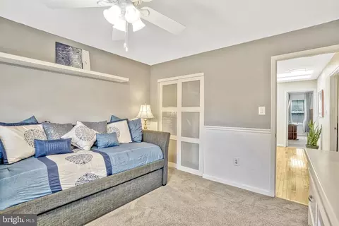 Bedroom - 7596 Seabrook Ln, Springfield, VA 22153 photo 13 of 15