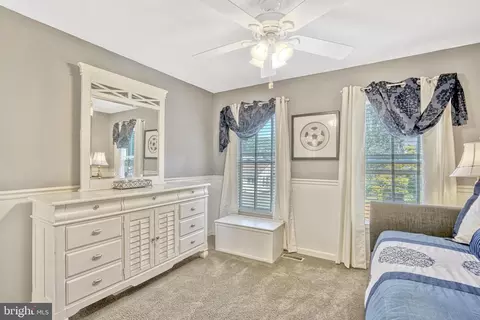 Bedroom - 7596 Seabrook Ln, Springfield, VA 22153 photo 15 of 15