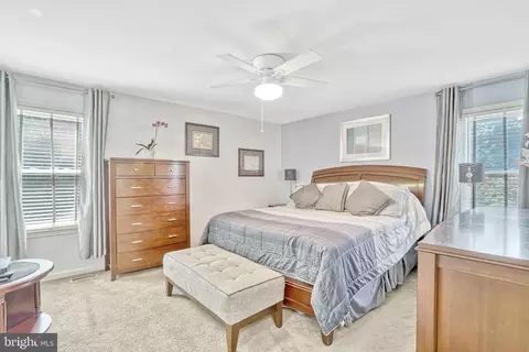 Bedroom - 7596 Seabrook Ln, Springfield, VA 22153 photo 1 of 15