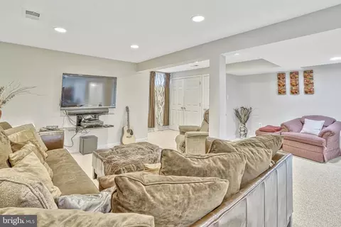 Other - 7596 Seabrook Ln, Springfield, VA 22153 photo 12 of 16
