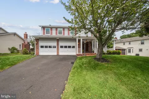 13520 Springhaven Dr, Fairfax, VA 22033