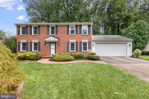 6523 Koziara Dr, Burke, VA 22015