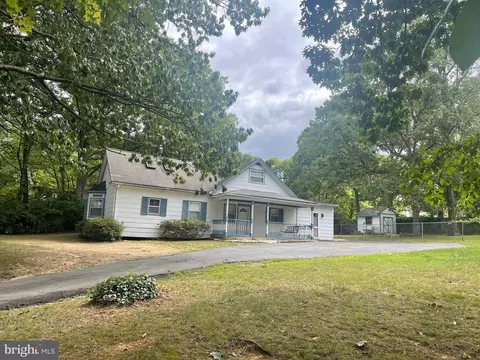 6505 Windham Ave, Alexandria, VA 22315