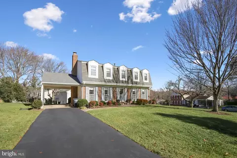 8849 Applecross Ln, Springfield, VA 22153