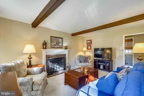 8849 Applecross Ln, Springfield, VA 22153 photo 11
