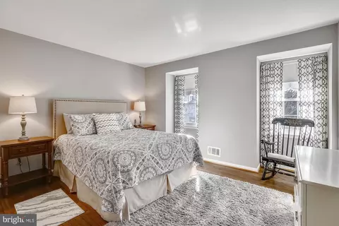 8849 Applecross Ln, Springfield, VA 22153 photo 17