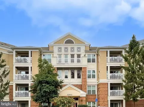 12913 Alton Sq #319, Herndon, VA 20170