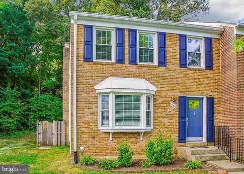 8319 Moline Pl, Springfield, VA 22153