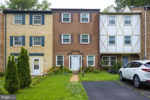 14834 Hoxton Sq, Centreville, VA 20120