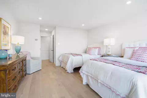 Bedroom - 1800 Old Meadow Rd #1708, Mclean, VA 22102 photo 1 of 8