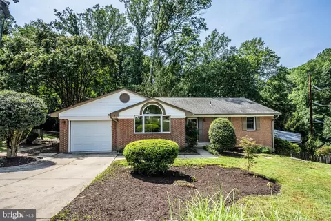 9528 Rockport Rd, Vienna, VA 22180