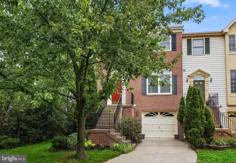6329 Franconia Commons Dr, Alexandria, VA 22310