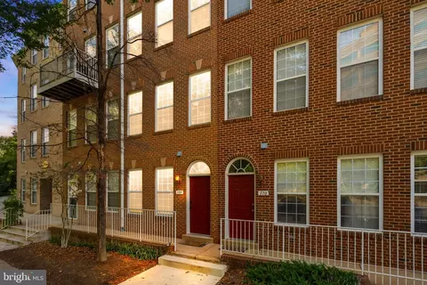 2651 Park Tower Dr #109, Vienna, VA 22180