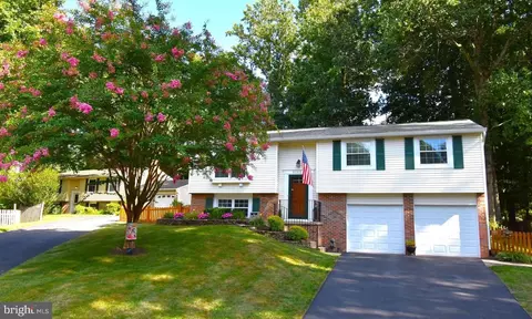 9105 Wax Myrtle Ct, Burke, VA 22015