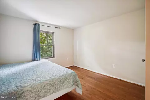 Bedroom - 9508 Draycott Ct, Burke, VA 22015 photo 3 of 6