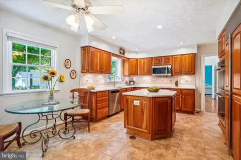 3234 Fox Mill Rd, Oakton, VA 22124 photo 24