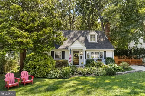 3429 Executive Ave, Falls Church, VA 22042