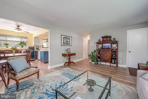6025 Brunswick St, Springfield, VA 22150 photo 5