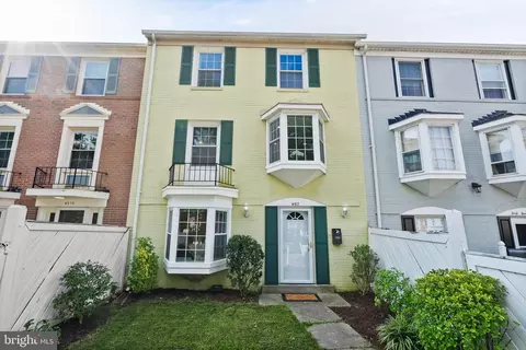 4517 Squiredale Sq, Alexandria, VA 22309