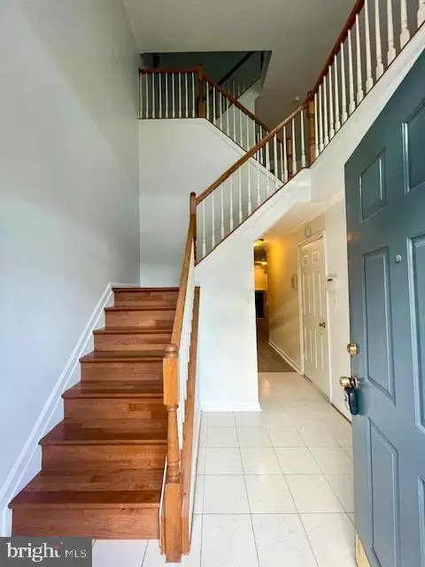 6360 Dakine Cir, Springfield, VA 22150 photo 3