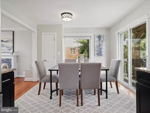 Dining - 6019 Frederick St, Springfield, VA 22150 photo 3 of 3