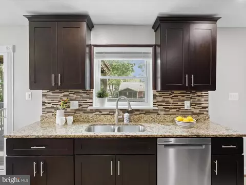 Kitchen - 6019 Frederick St, Springfield, VA 22150 photo 5 of 8
