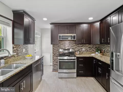 Kitchen - 6019 Frederick St, Springfield, VA 22150 photo 4 of 8