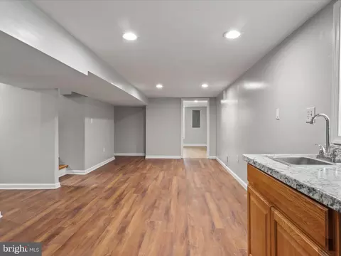 Living - 6019 Frederick St, Springfield, VA 22150 photo 10 of 10