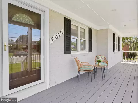 Exterior - 6019 Frederick St, Springfield, VA 22150 photo 3 of 8