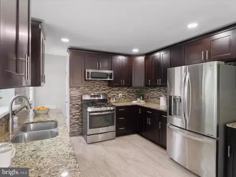Kitchen - 6019 Frederick St, Springfield, VA 22150 photo 6 of 8