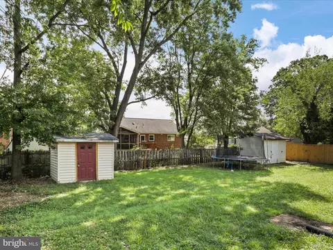Exterior - 6019 Frederick St, Springfield, VA 22150 photo 8 of 8